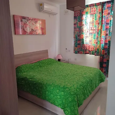 One Bed With Terrace Apartmán *