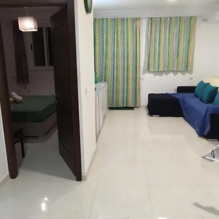 アパート One Bed With Terrace マルサスカーラ
