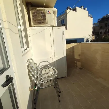 One Bed With Terrace *